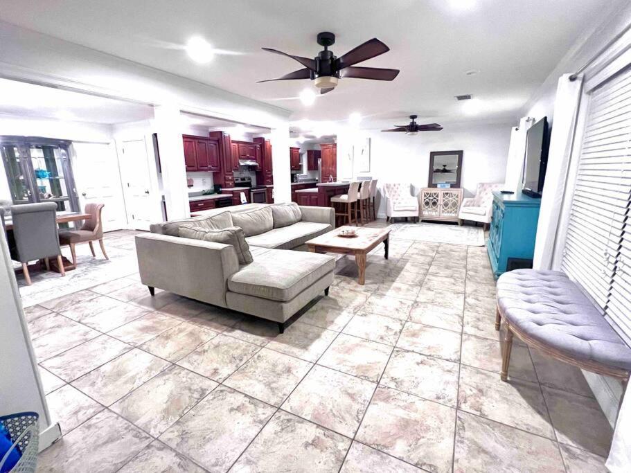 4/3 Home Centrally Located, Beach, Casino, Airport, Dining, Golfing, Shopping, Entertainment Gulfport Εξωτερικό φωτογραφία