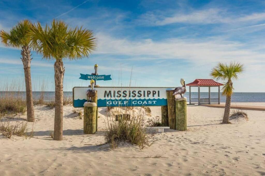 4/3 Home Centrally Located, Beach, Casino, Airport, Dining, Golfing, Shopping, Entertainment Gulfport Εξωτερικό φωτογραφία