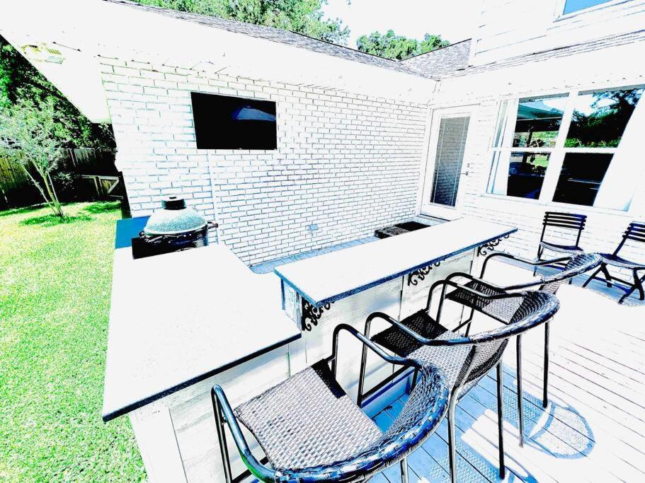 4/3 Home Centrally Located, Beach, Casino, Airport, Dining, Golfing, Shopping, Entertainment Gulfport Εξωτερικό φωτογραφία